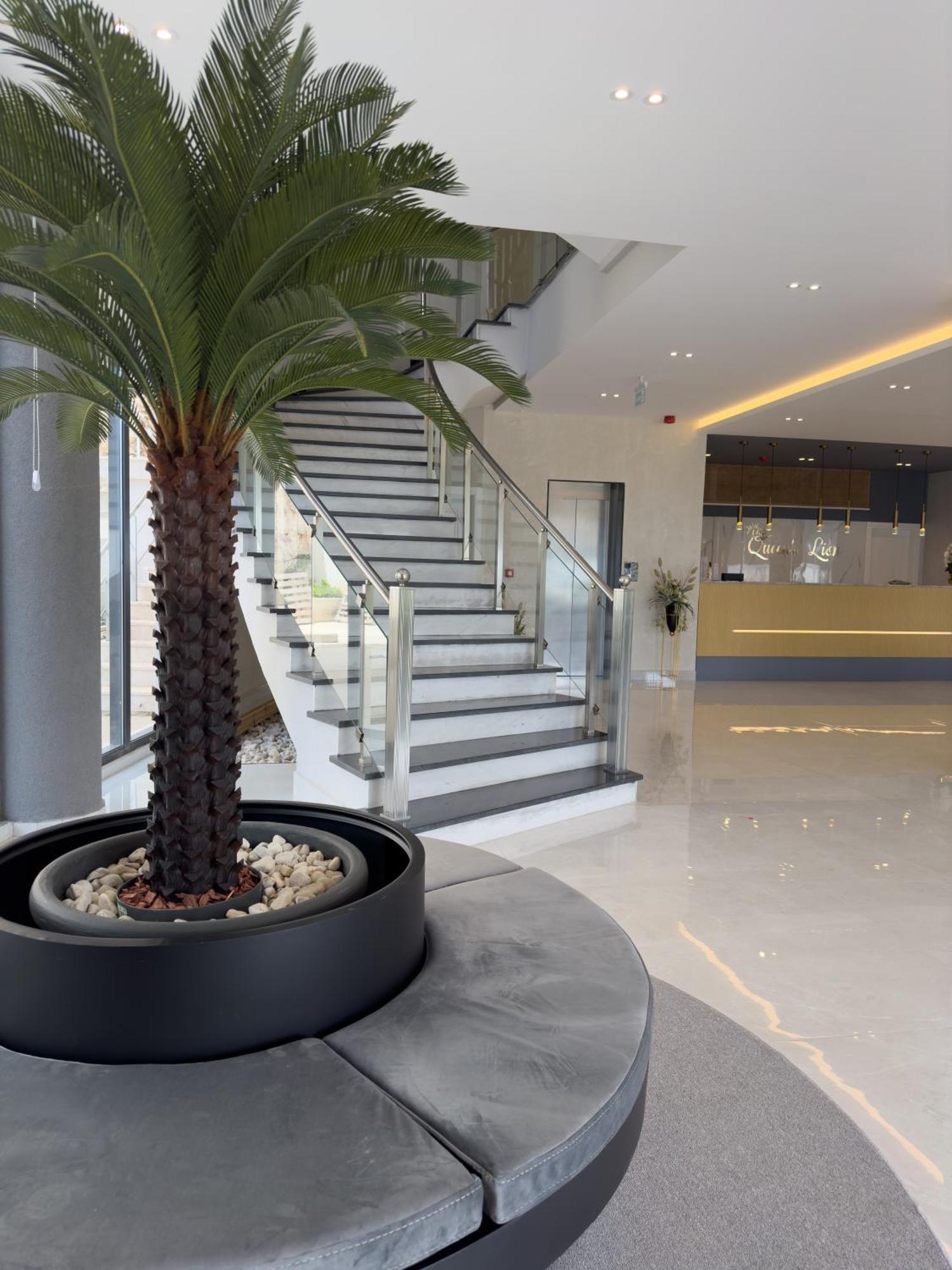 The Queen'S Lion Premium Hotel Sarande Luaran gambar