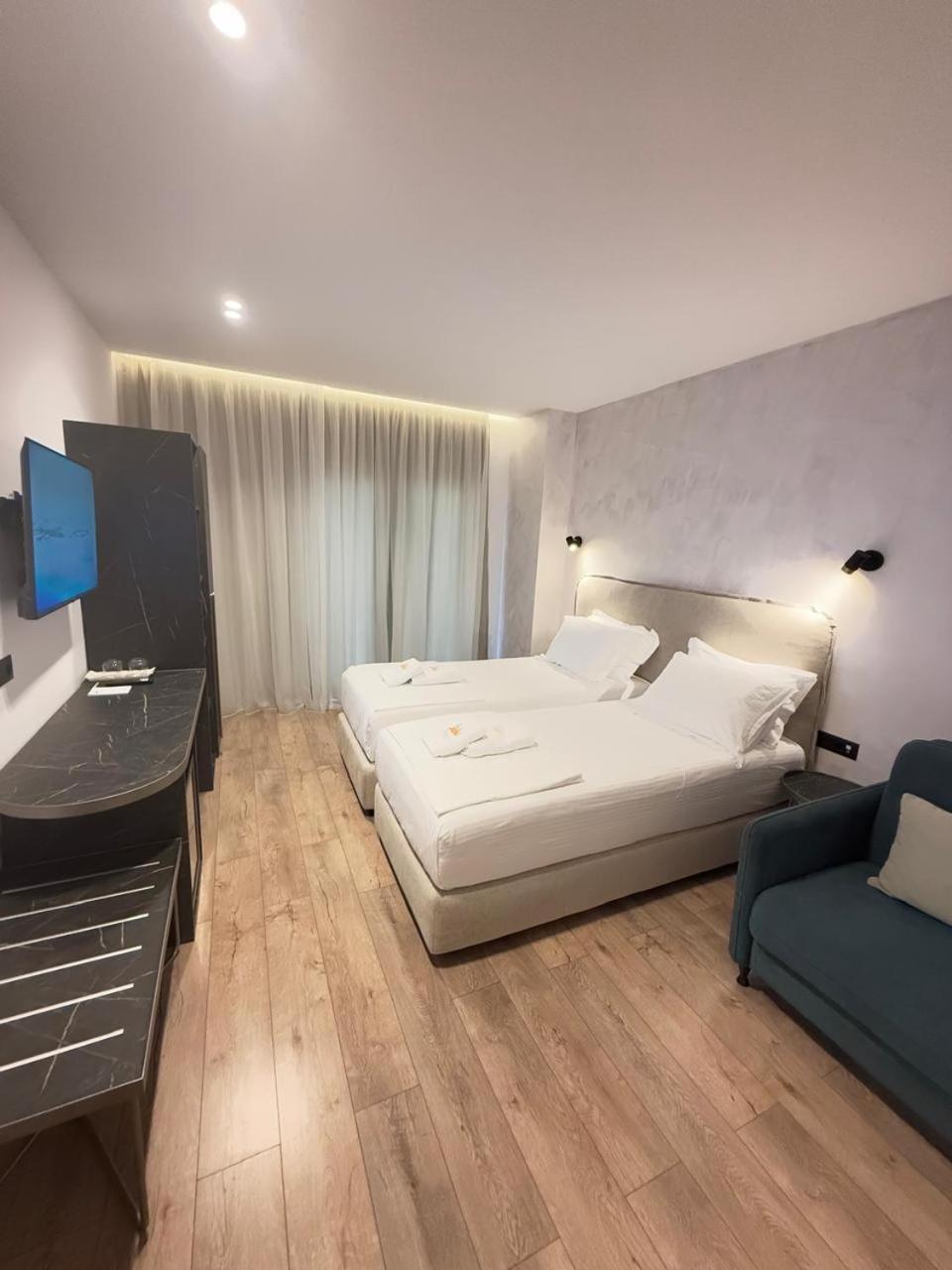 The Queen'S Lion Premium Hotel Sarande Luaran gambar