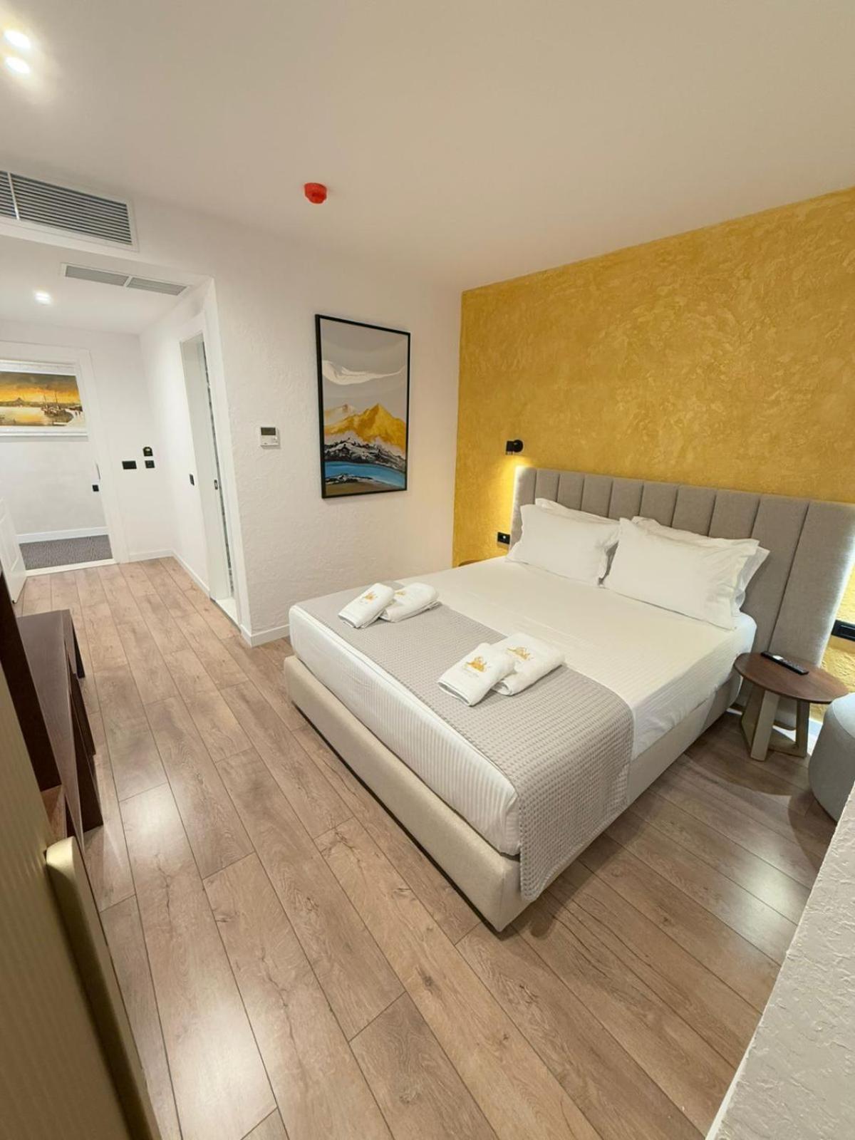 The Queen'S Lion Premium Hotel Sarande Luaran gambar