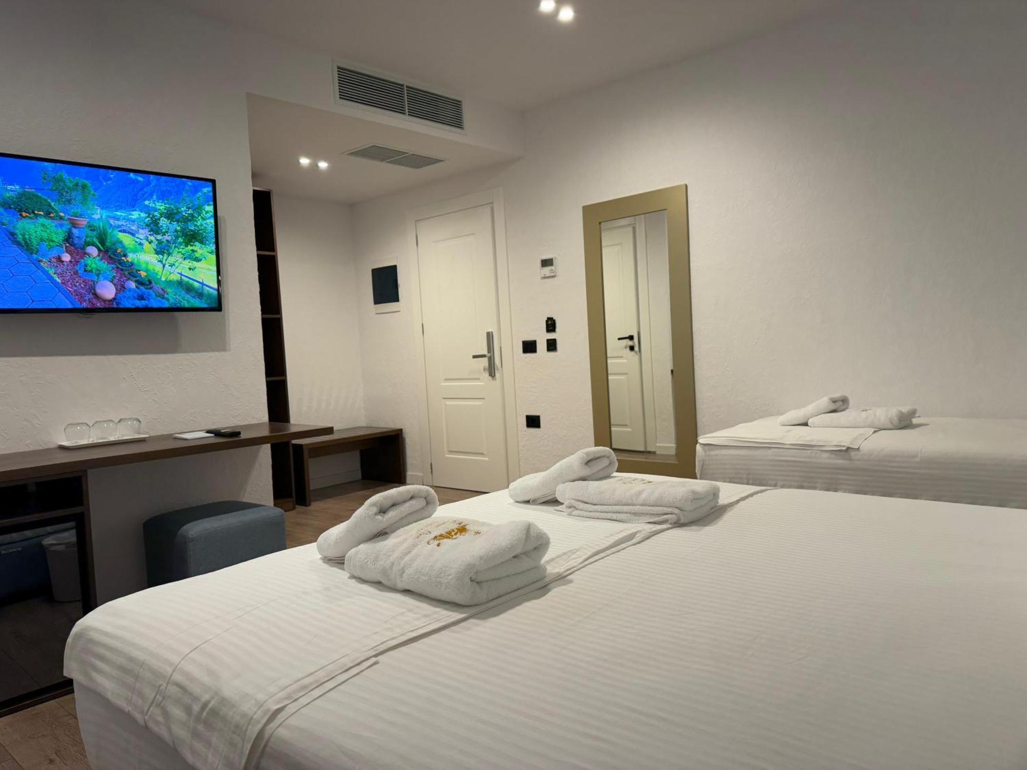 The Queen'S Lion Premium Hotel Sarande Luaran gambar