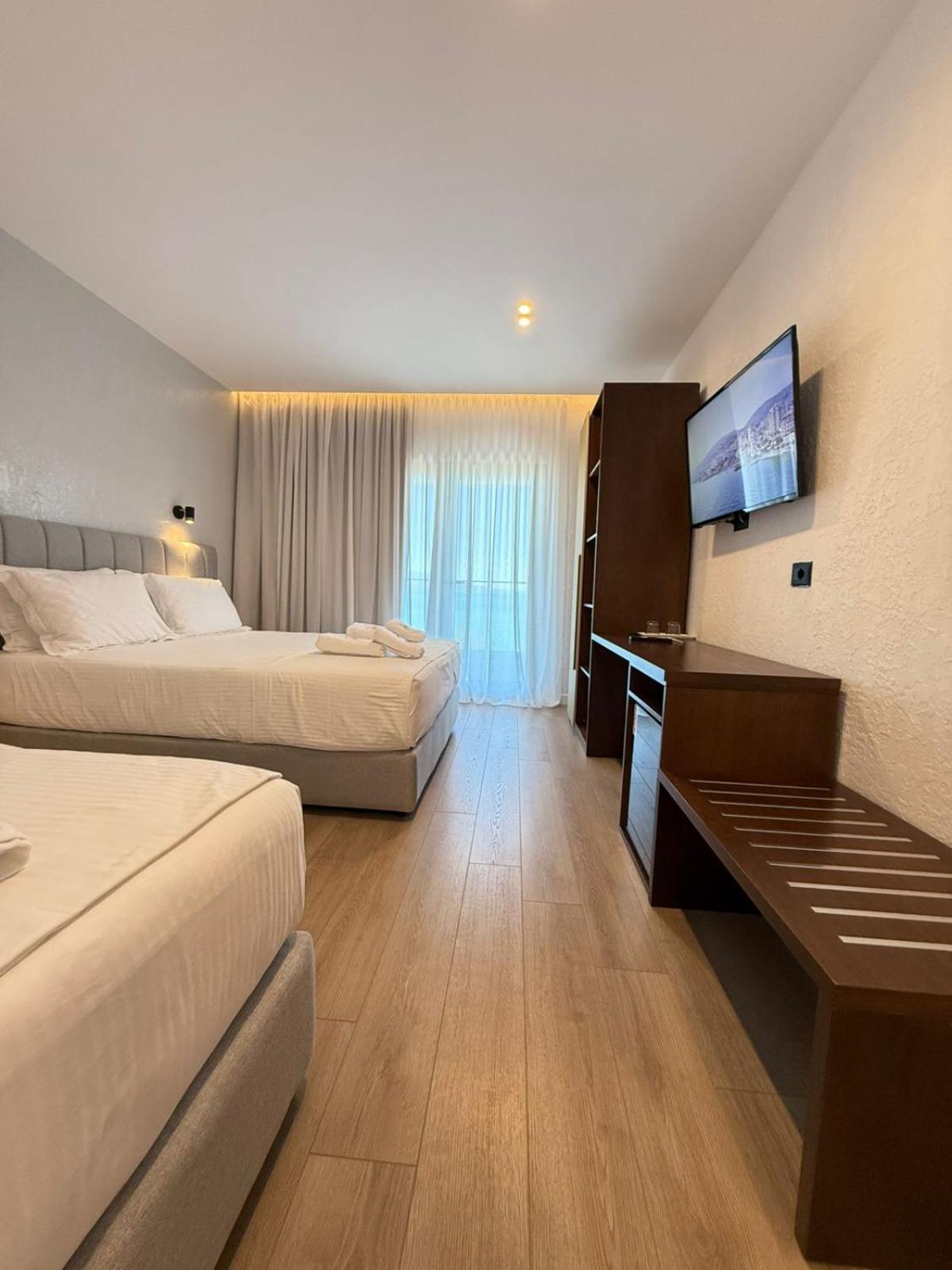 The Queen'S Lion Premium Hotel Sarande Luaran gambar